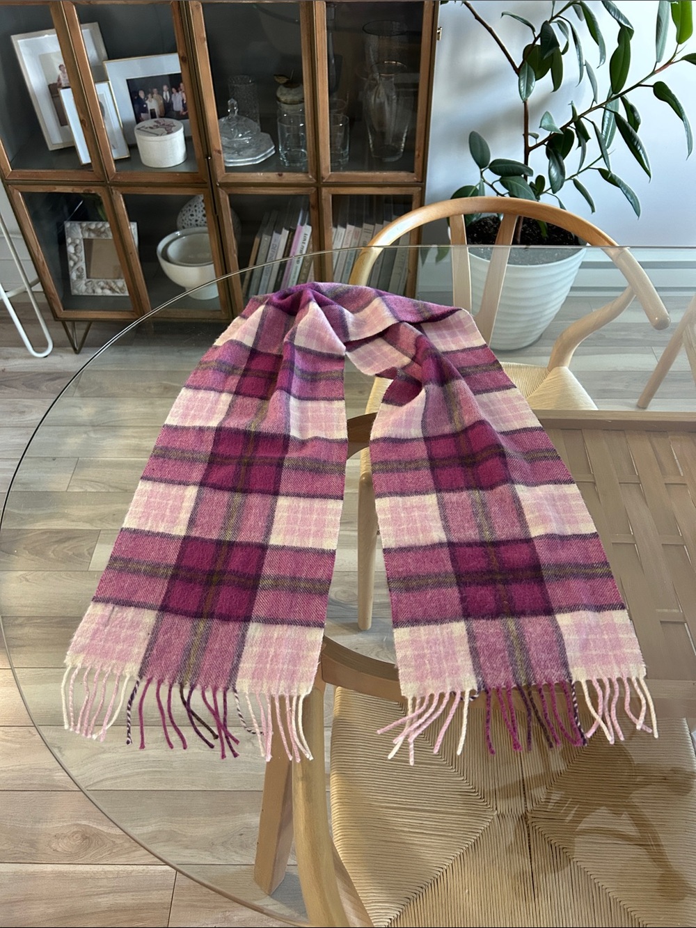 Vintage Edinburgh 100% Lambswool Pink Plaid Women's Fringed Scarf